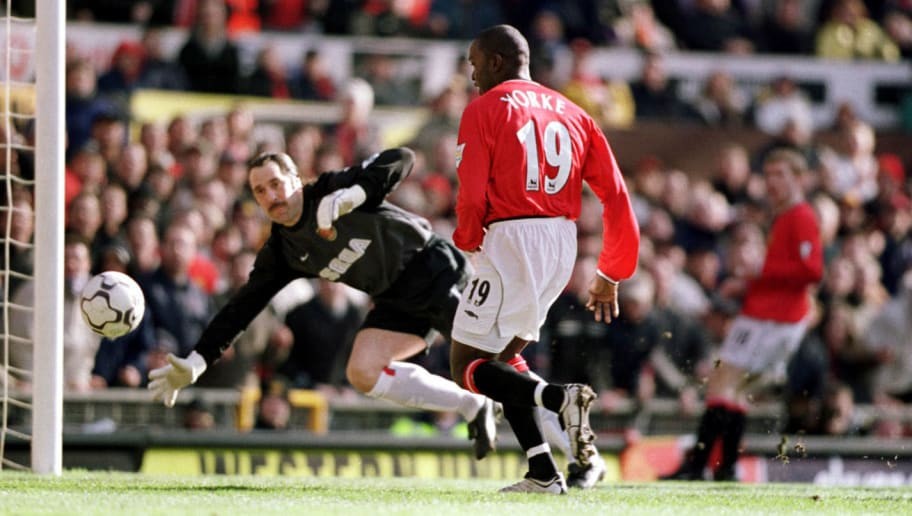 Man Utd 6-1 Arsenal: Dwight Yorke's Hat-Trick Underlines Historic Domestic Dominance