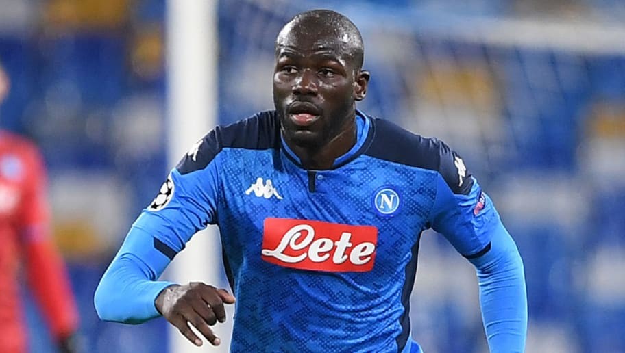 Manchester United Only Willing to Sell Chris Smalling if They Can Sign Kalidou Koulibaly