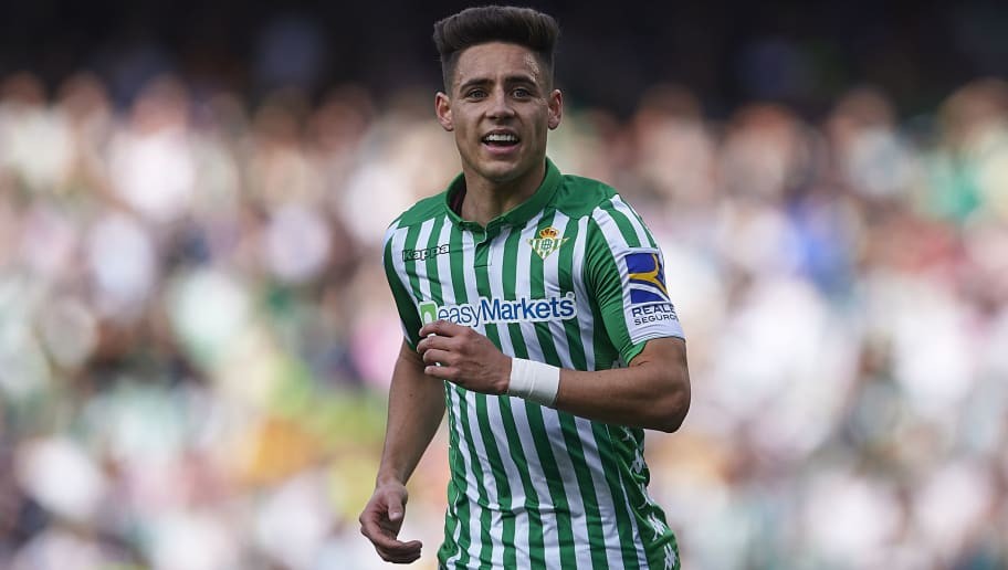 Everton, Crystal Palace & West Ham to Fight Over Real Betis Defender Alex Moreno
