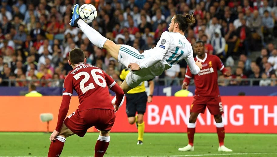 9 of the Best Overhead Kicks in Football History
