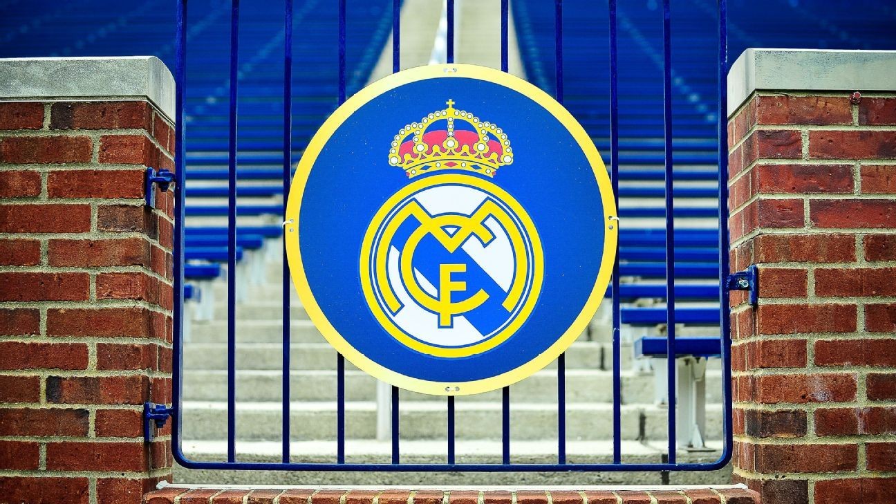 Real Madrid players, coaches, directors agree to pay cut