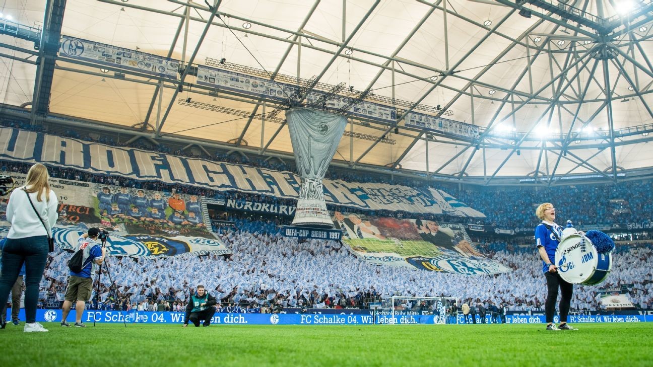 Schalke ask season ticket holders to forgo rebates amid coronavirus crisis