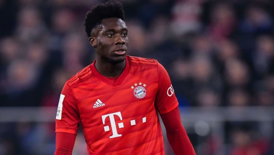 Alphonso Davies Signs New Long-Term Contract at Bayern Munich Until 2025