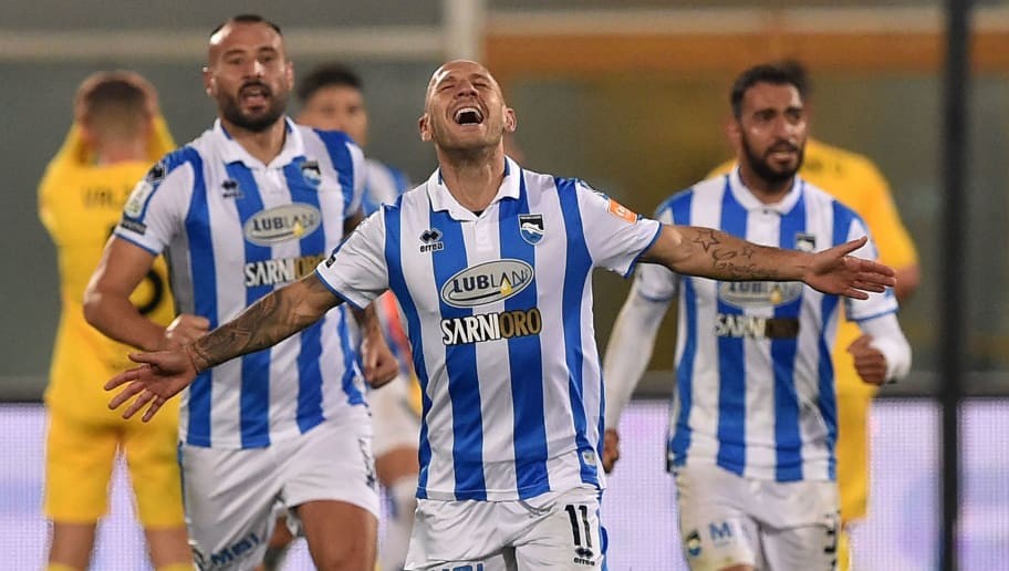 Pescara Unveil New Home Shirt for 2020/21 Season Designed by 6-Year-Old Fan (and it's...Awesome?)