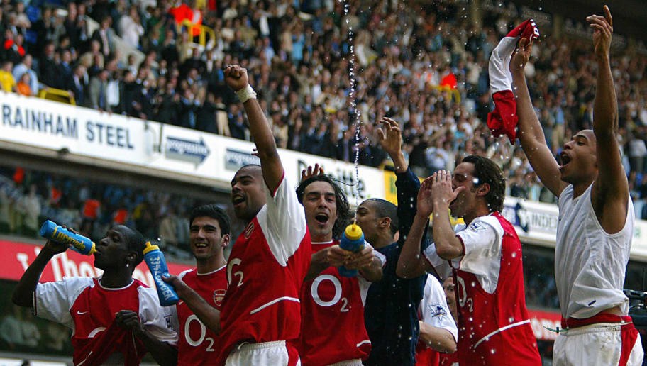 On This Day in Football History - April 25: Cruyff is Born, Arsenal Win Title at Tottenham & More