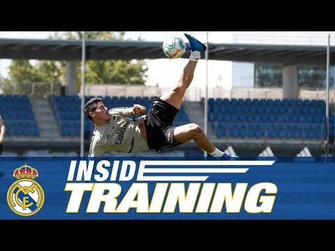 Good vibes, football tennis & bicycle kicks with Ramos, Marcelo & James at Ciudad Real Madrid!