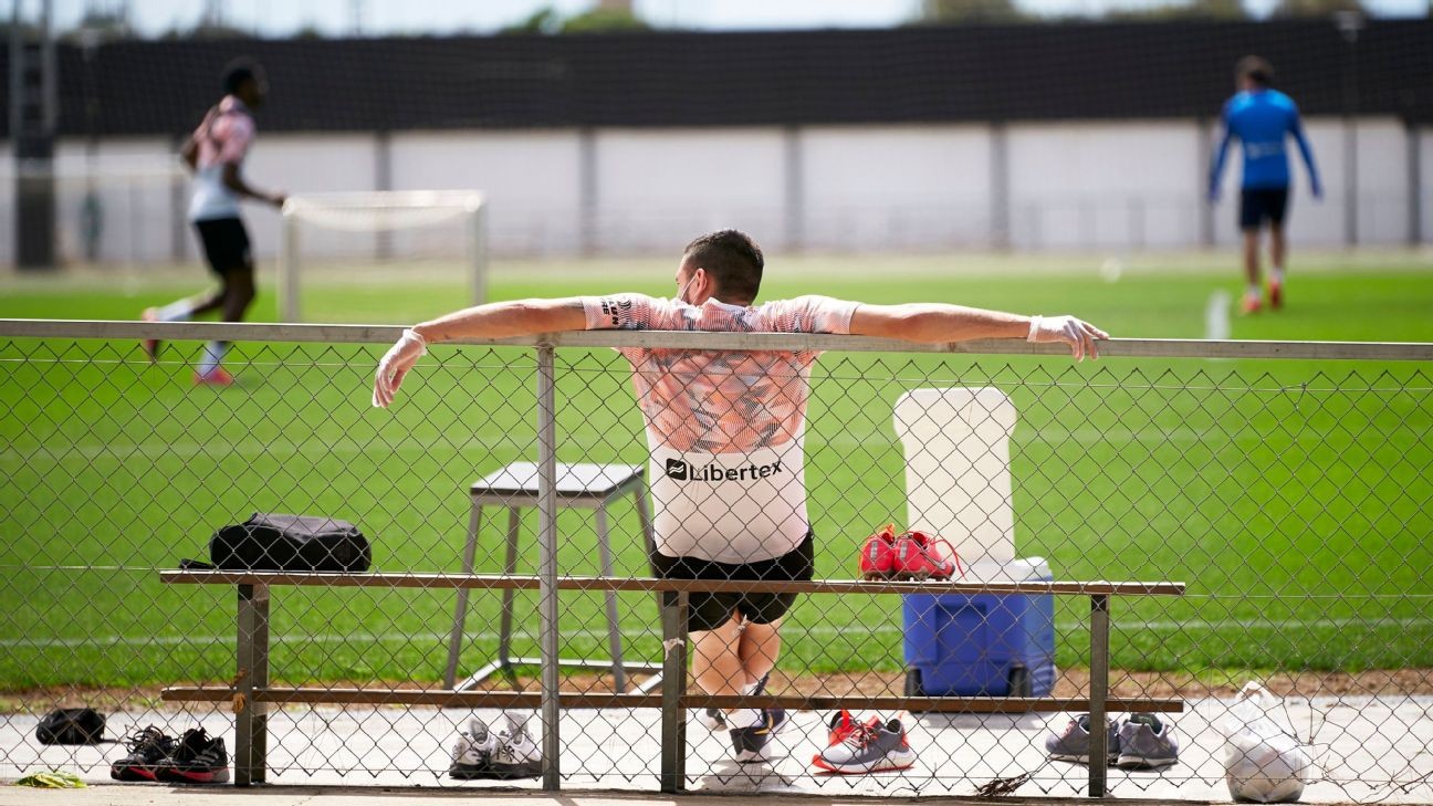 Spain's soccer stars get back to work: "Returning was a strange feeling"