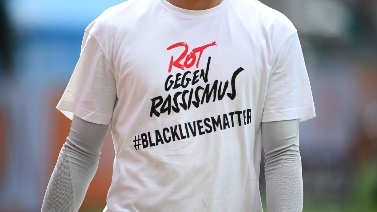 Bayern, Dortmund in Black Lives Matter tribute with T-shirts, armbands and minute silence