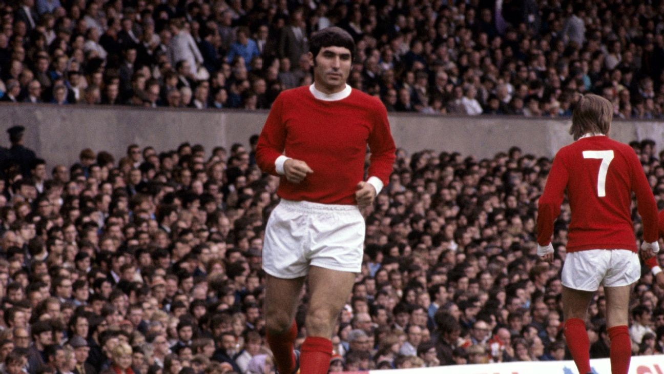 Manchester United great Tony Dunne dies aged 78