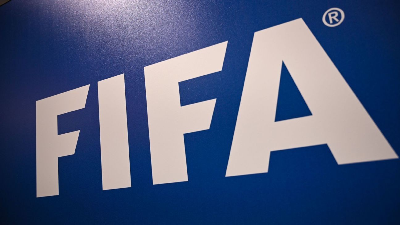 FIFA tweaks transfer rules, longer windows