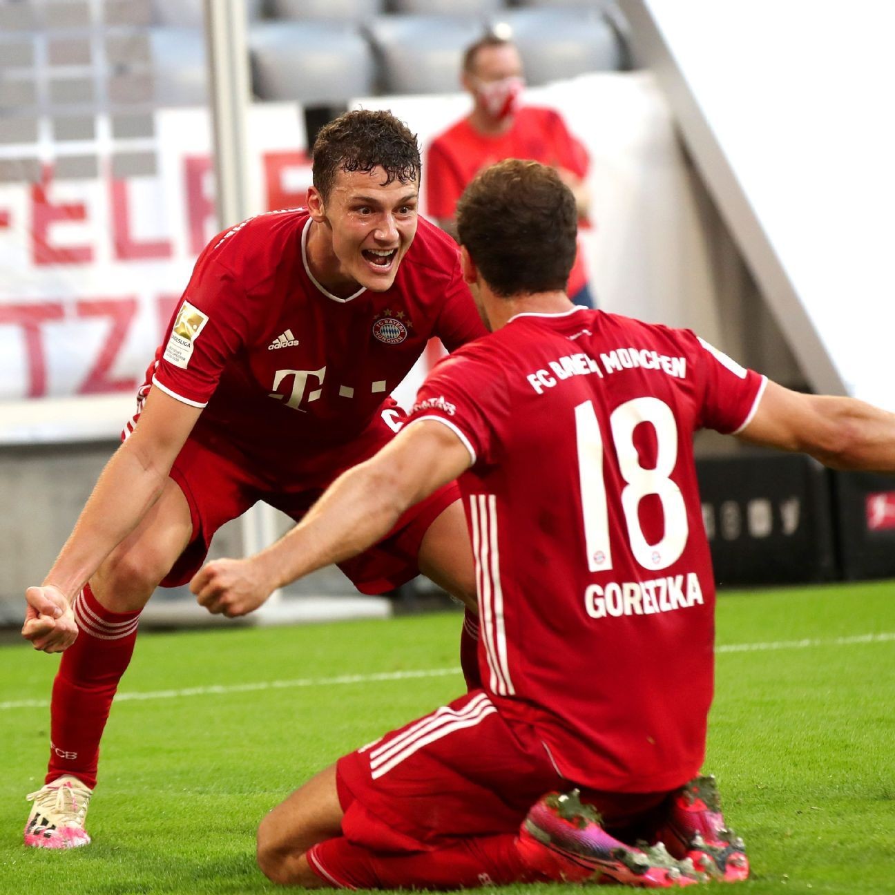 Late Goretza winner egdes Bayern closer to title