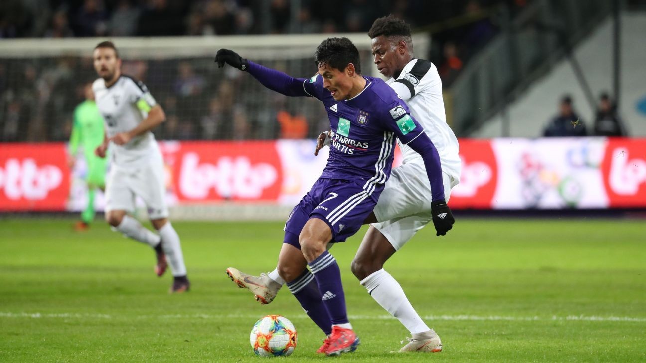 LAFC signs Honduras int'l Najar from Anderlecht