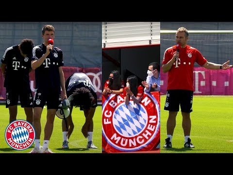 This is how FC Bayern's staff congratulates the team on winning the championship