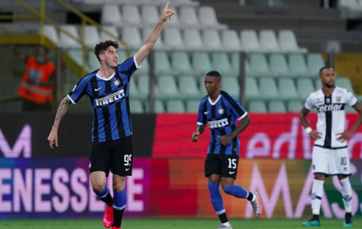 Bastoni returns to deliver late heartache to Parma