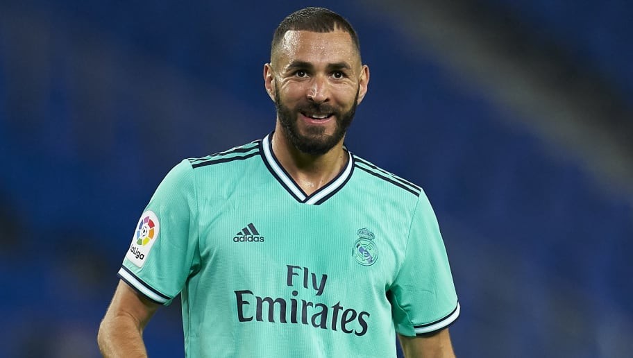 Zinedine Zidane Reacts to Ridiculous Karim Benzema Backheel Assist