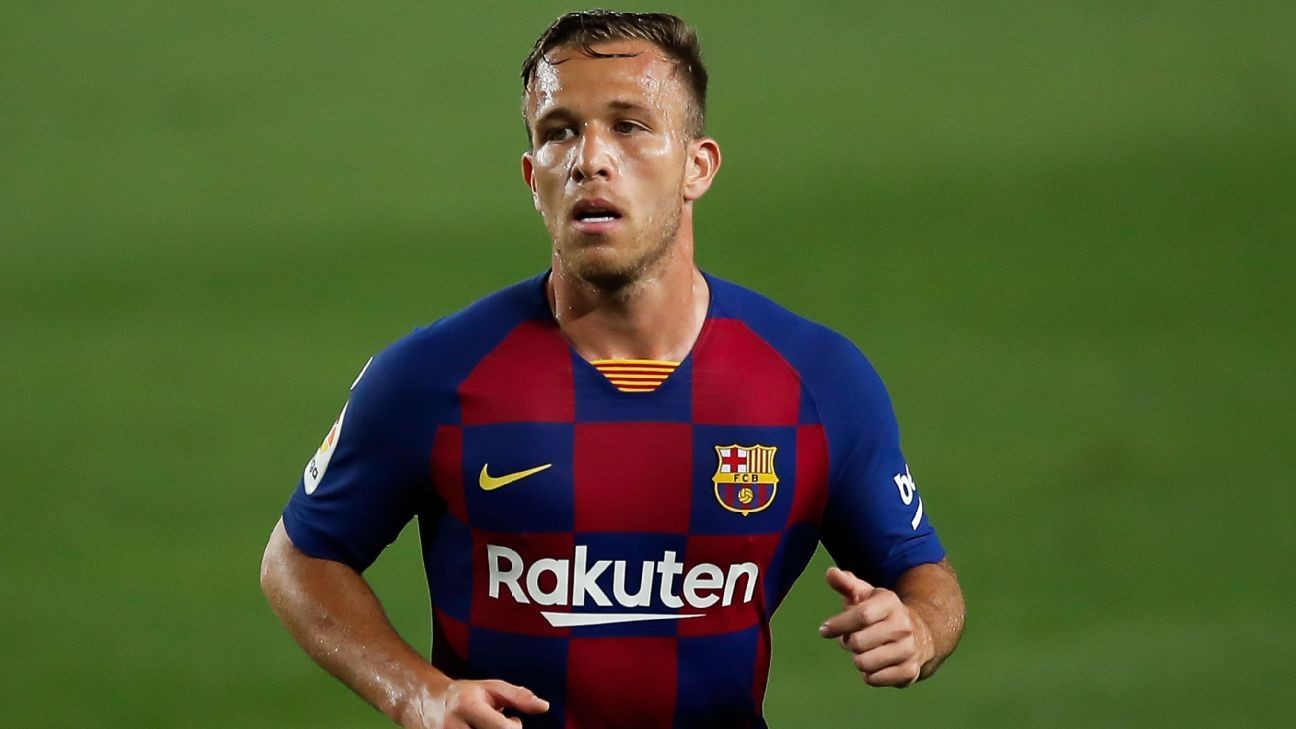 Arthur joins Juve from Barcelona for €70m