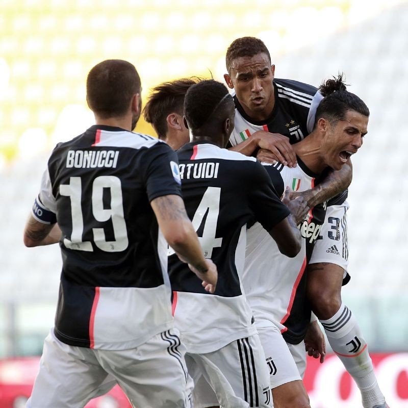 Ronaldo, Buffon set records as Juve roll again