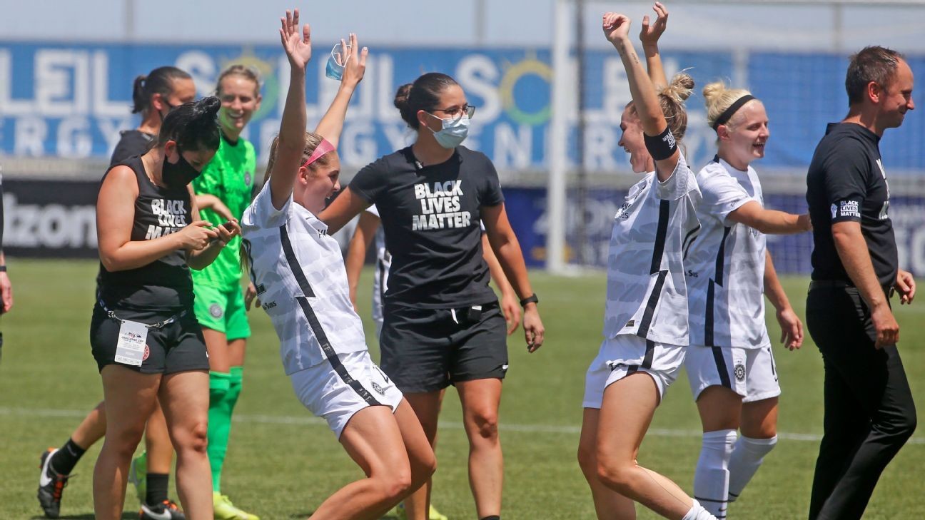 Thorns upset Courage in Challenge Cup quarters