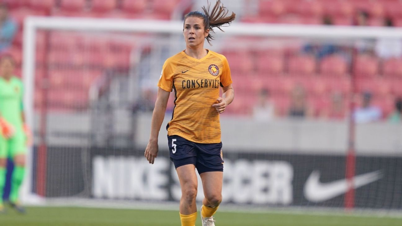 USWNT star Kelley O'Hara on hosting new 'Just Women's Sports Podcast'