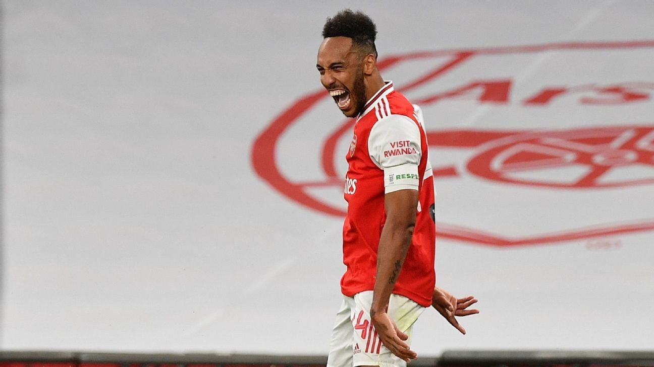 Aubameyang goals, solid defence see Arsenal through