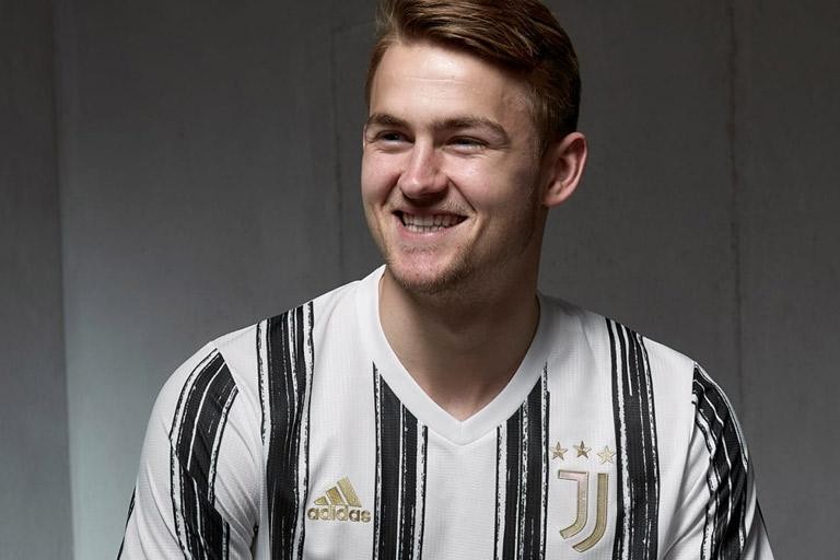NEW JUVENTUS HOME JERSEY UNVEILED
