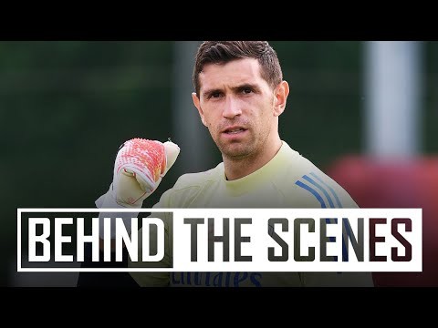 WHAT A SAVE FROM MARTINEZ! | Behind the scenes at Arsenal training centre