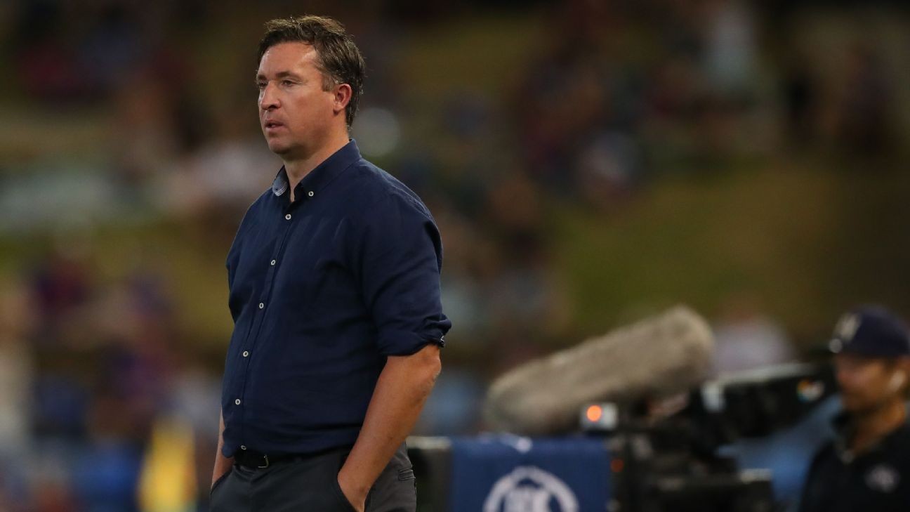 Fowler claims Brisbane Roar 'turned gangster' on him