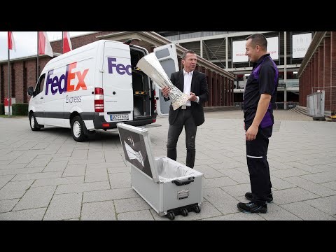 UEL Trophy Arrival