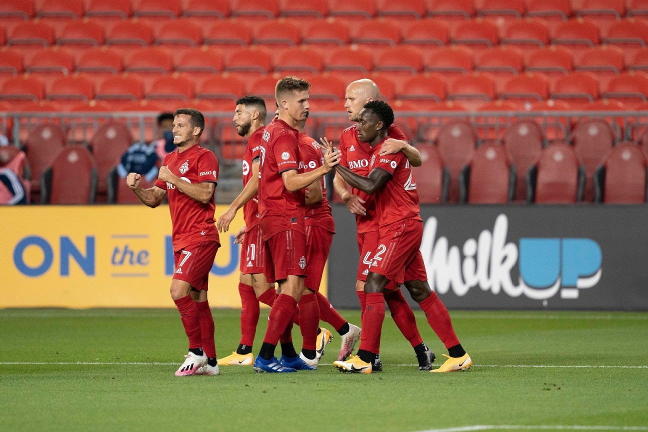 Toronto beats Vancouver, stretches streak to 17