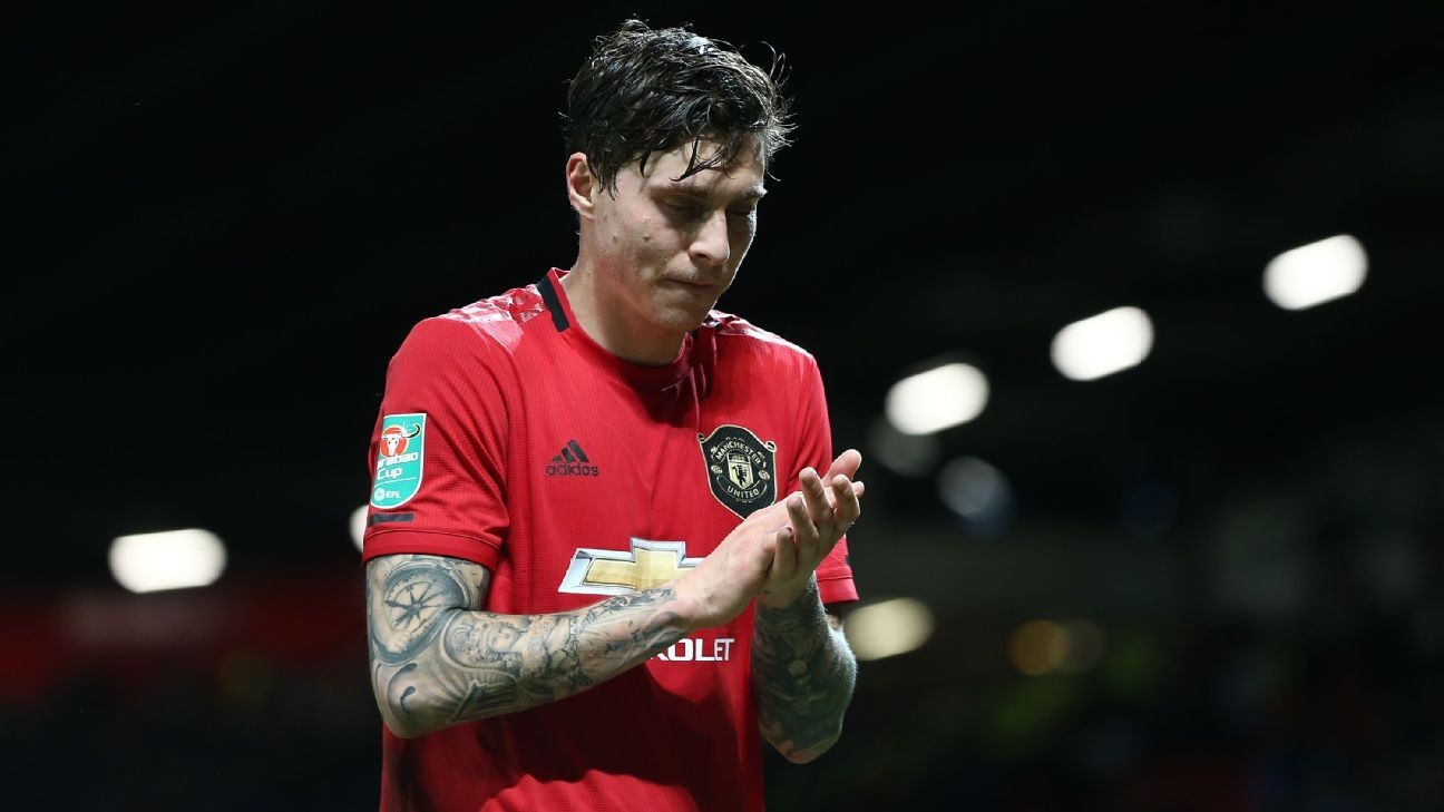 To catch a thief: Utd's Lindelof runs down robber
