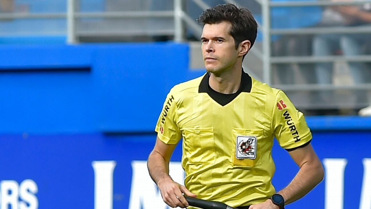 La Liga ref demoted after holiday with players