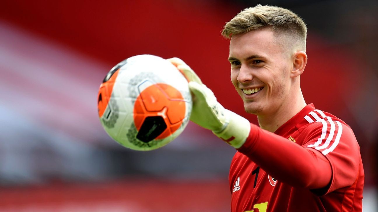 Henderson signs five-year deal with Man United