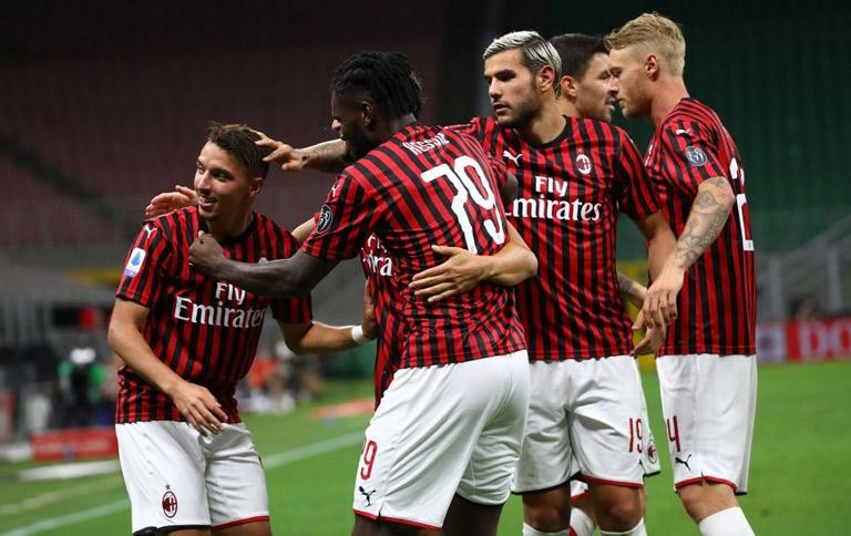 A DAY FULL OF FITNESS TESTS FOR AC MILAN