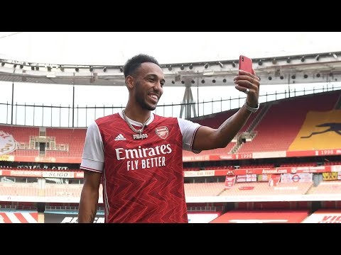 AUBAMEYANG SIGNS NEW CONTRACT LIVE!