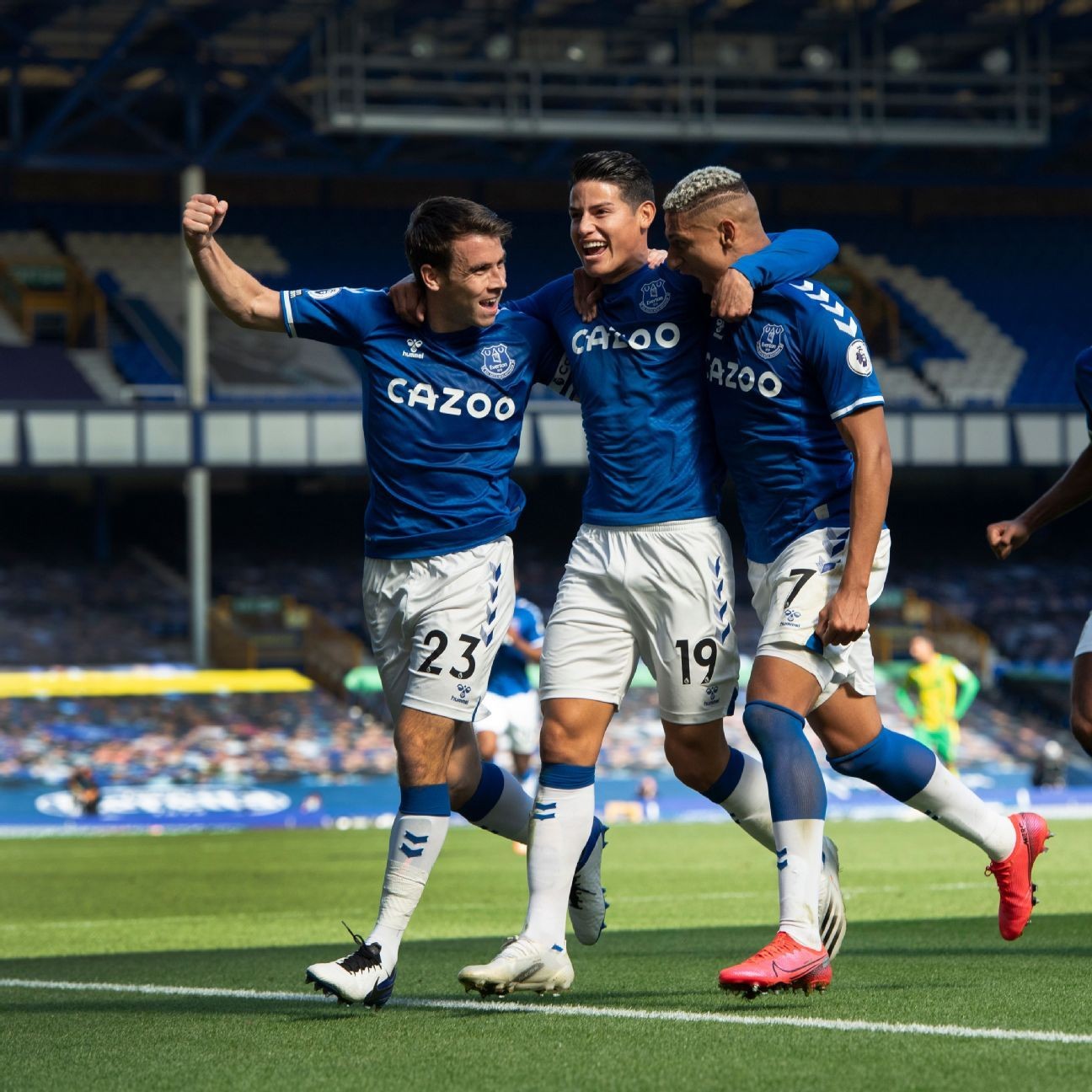James scores first Prem goal in Everton rout