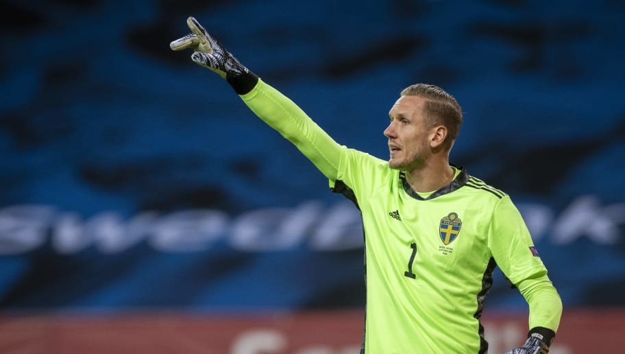 Everton Sign Goalkeeper Robin Olsen on Season-Long Loan from Roma