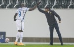 Lukaku magic sends Inter past Gladbach and keeps Champions League dreams alive