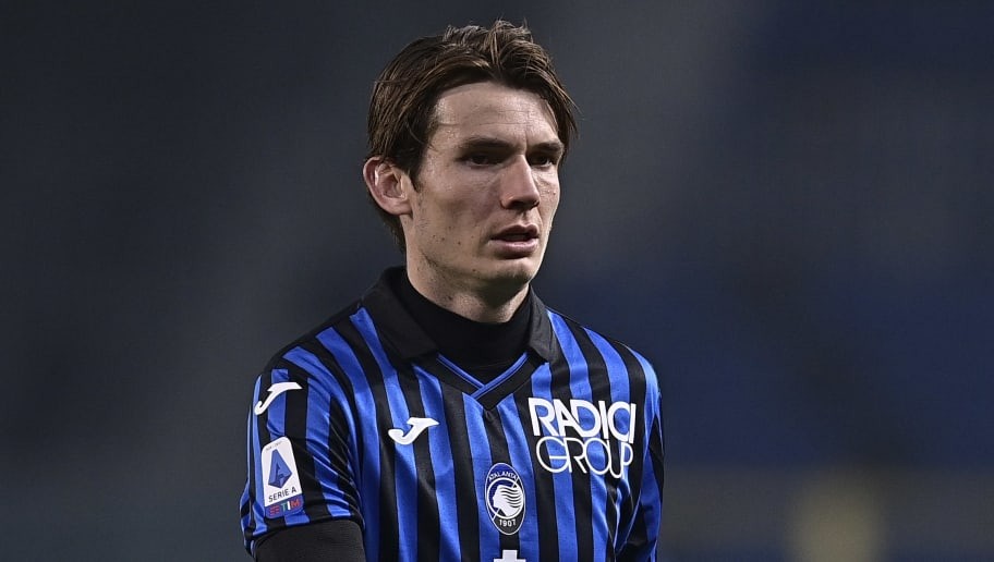 Tottenham & Man City Eyeing Marten de Roon Transfer
