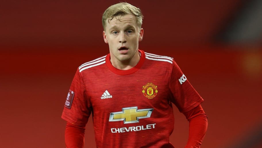 Donny van de Beek makes decision on Man Utd future after transfer speculation