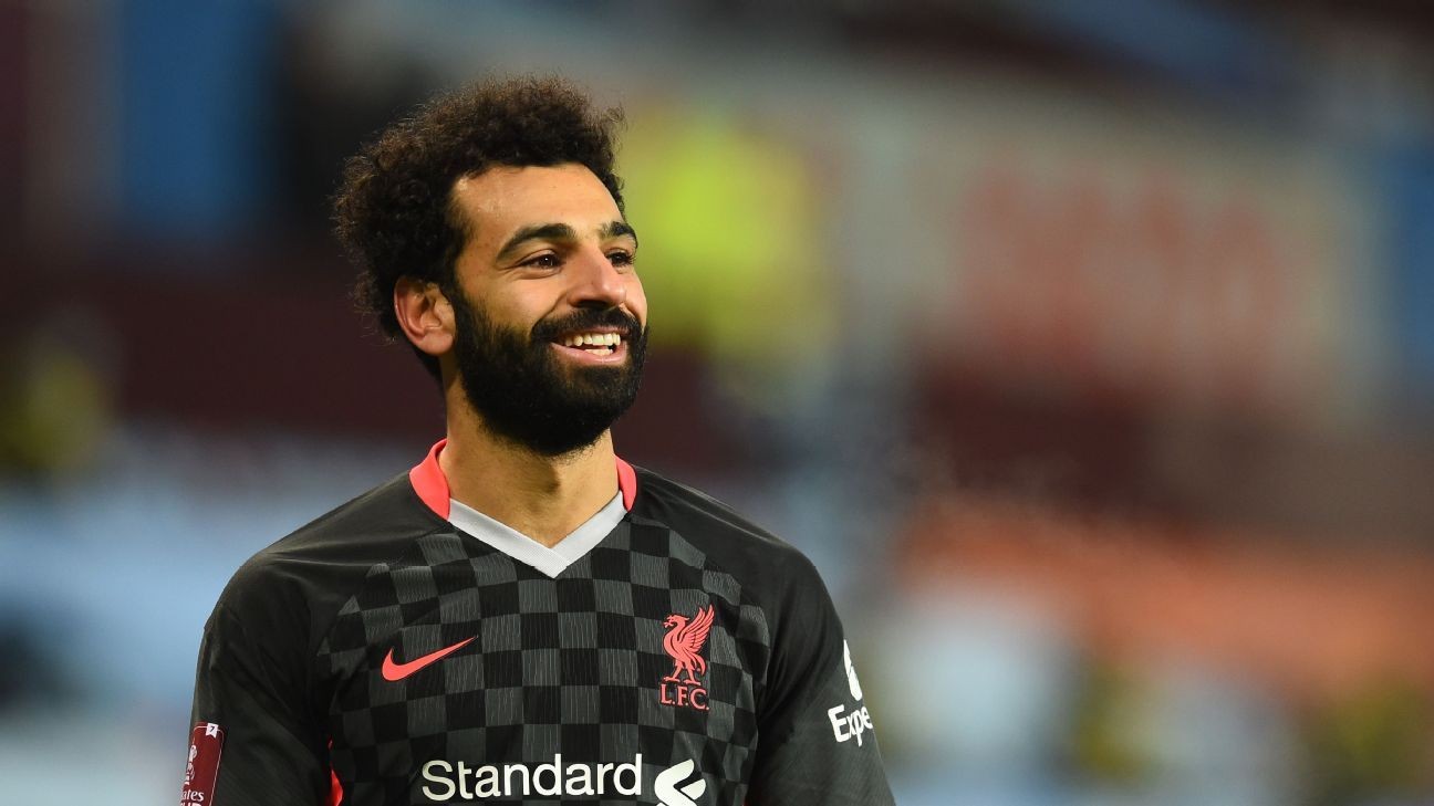 Salah gifts oxygen tanks to home village
