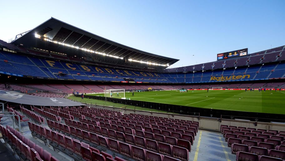 Barcelona facing struggle to repay €900m debt