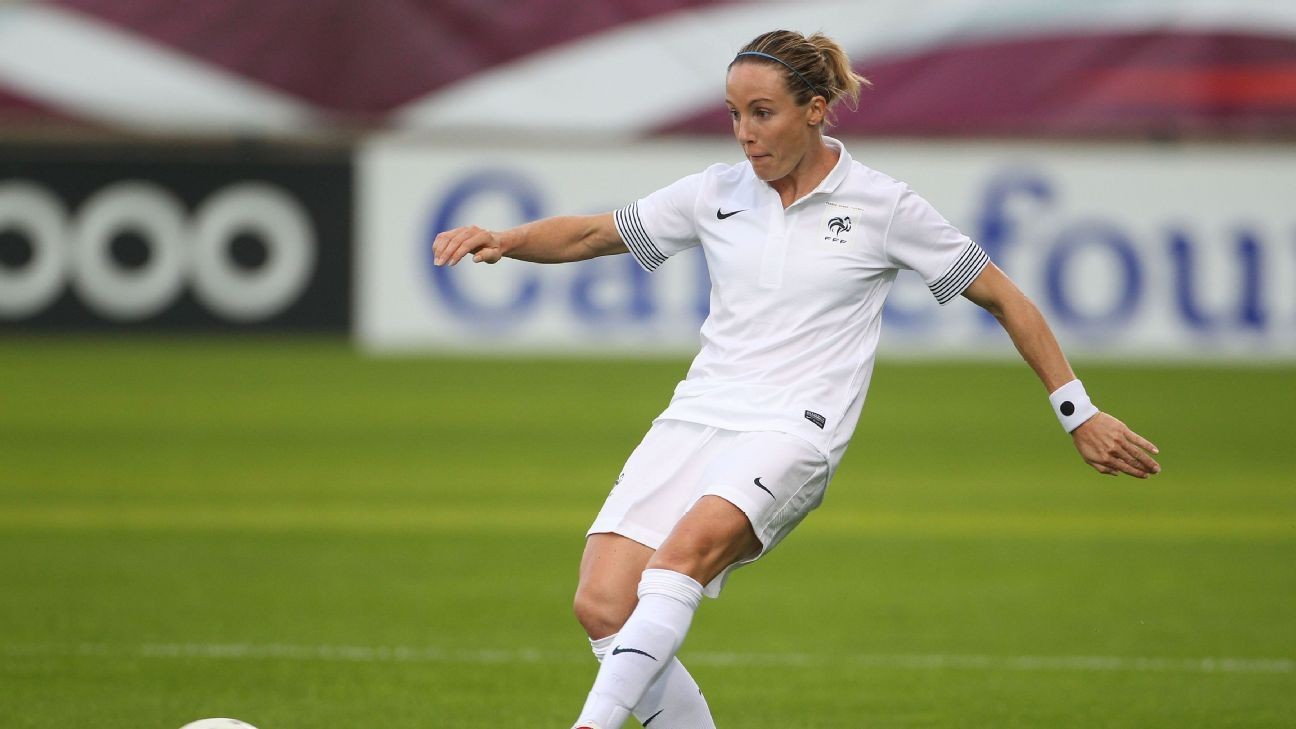 Lyon appoint Bompastor after UWCL exit