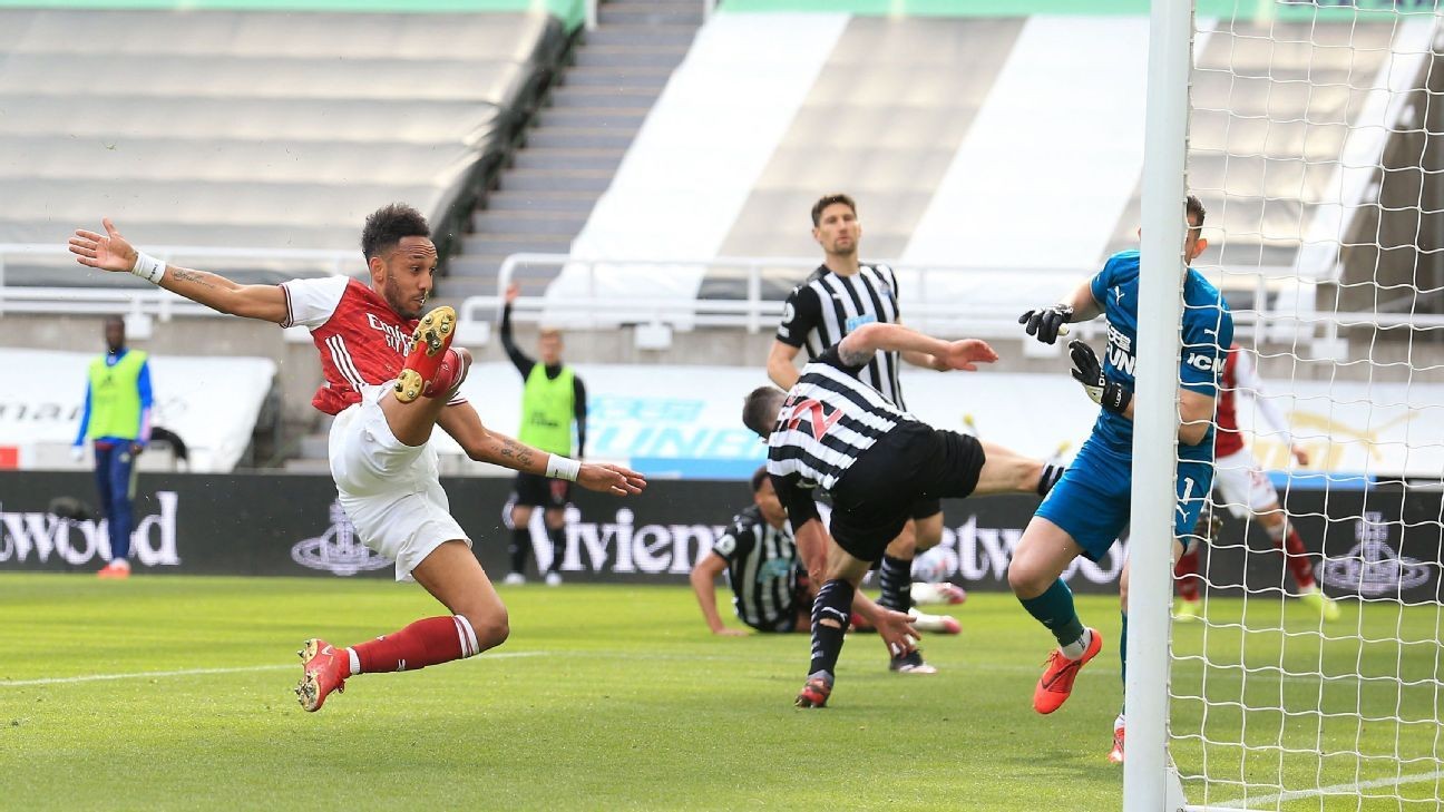 7/10 Aubameyang scores on return to starting XI at Newcastle