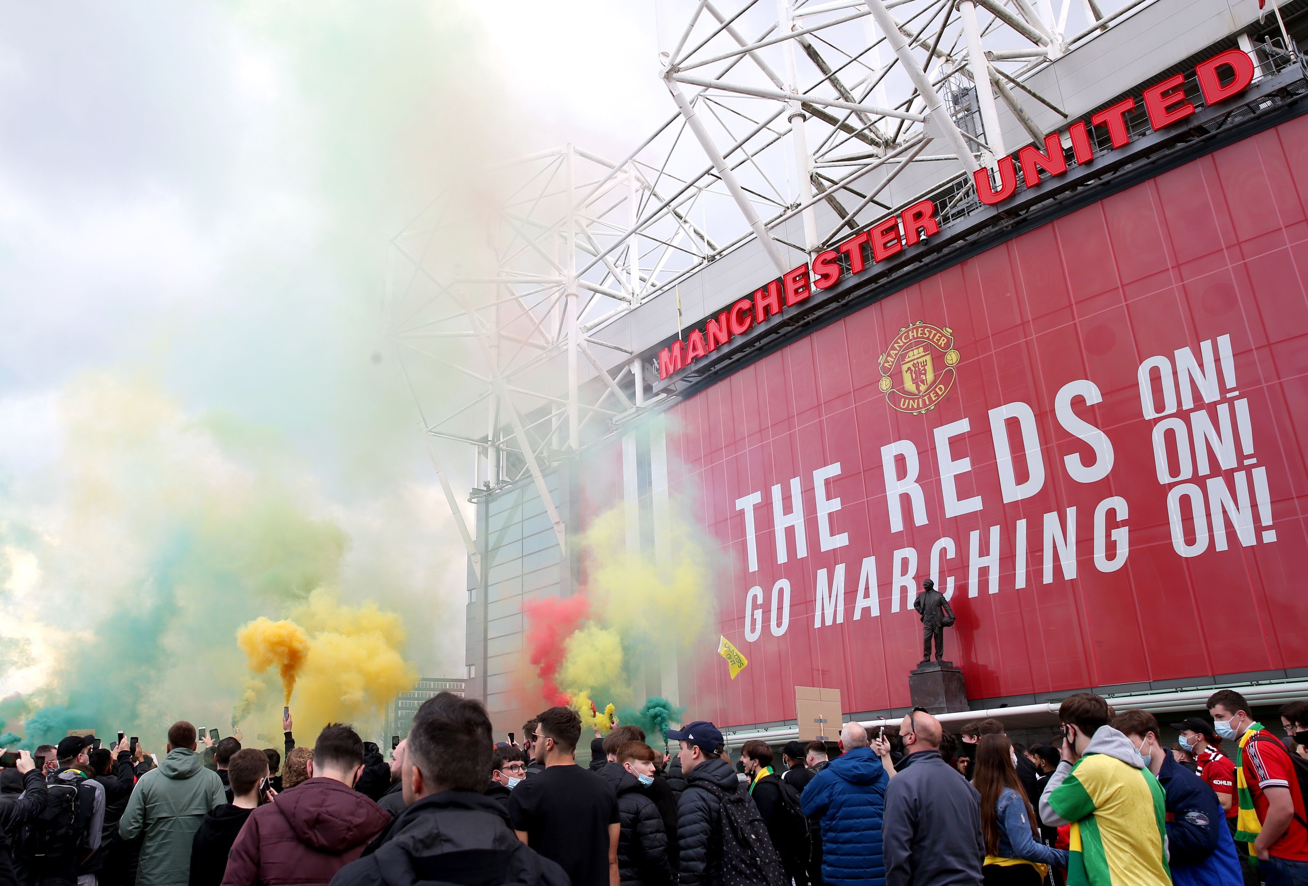 Man United fan protest enough to drive change? PLUS: Inter win Serie A, La Liga title race stays hot