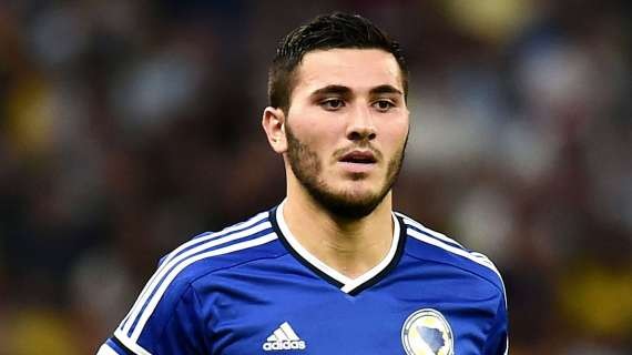 OFFICIAL - Huntelaar and Kolasinac leave Schalke 04