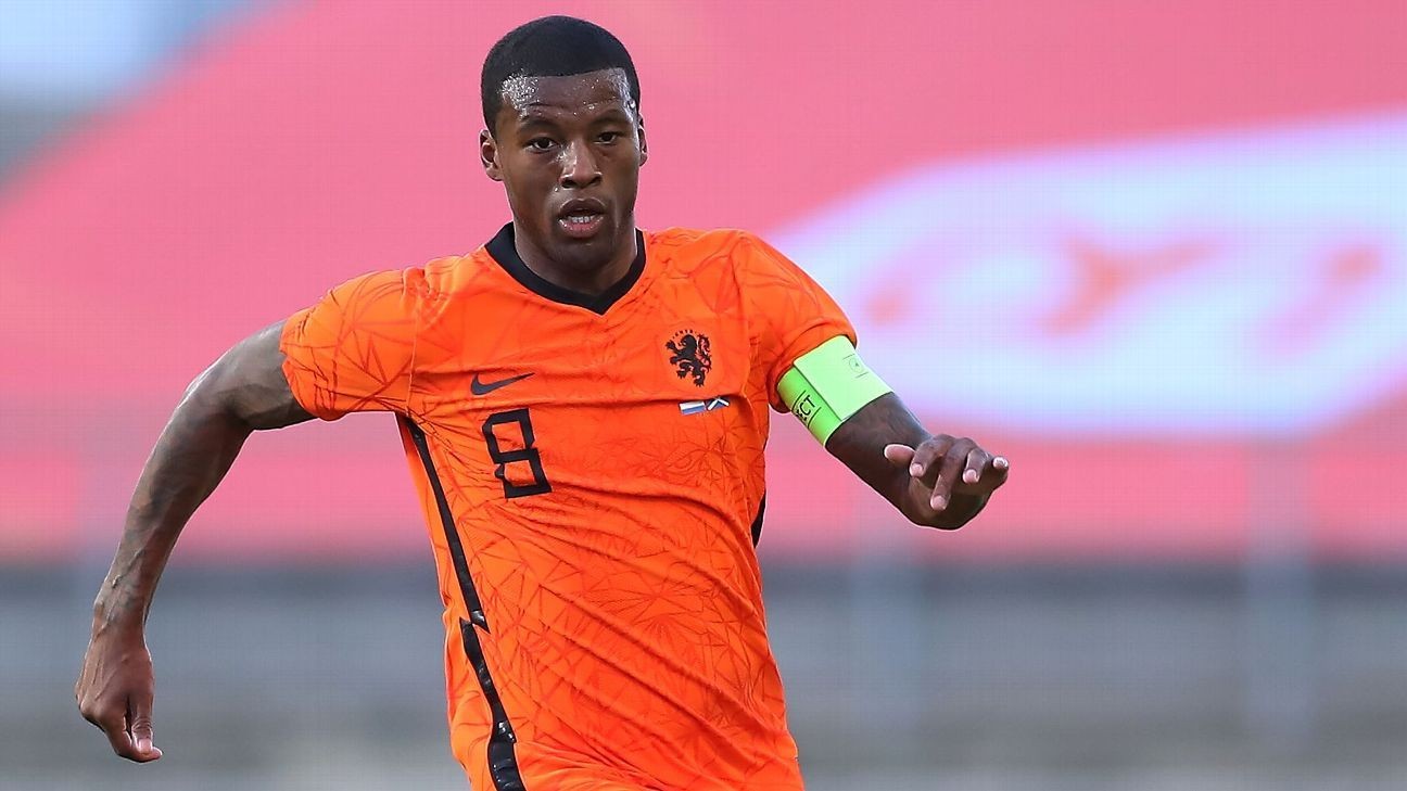 Sources: PSG trying to steal Wijnaldum from Barca