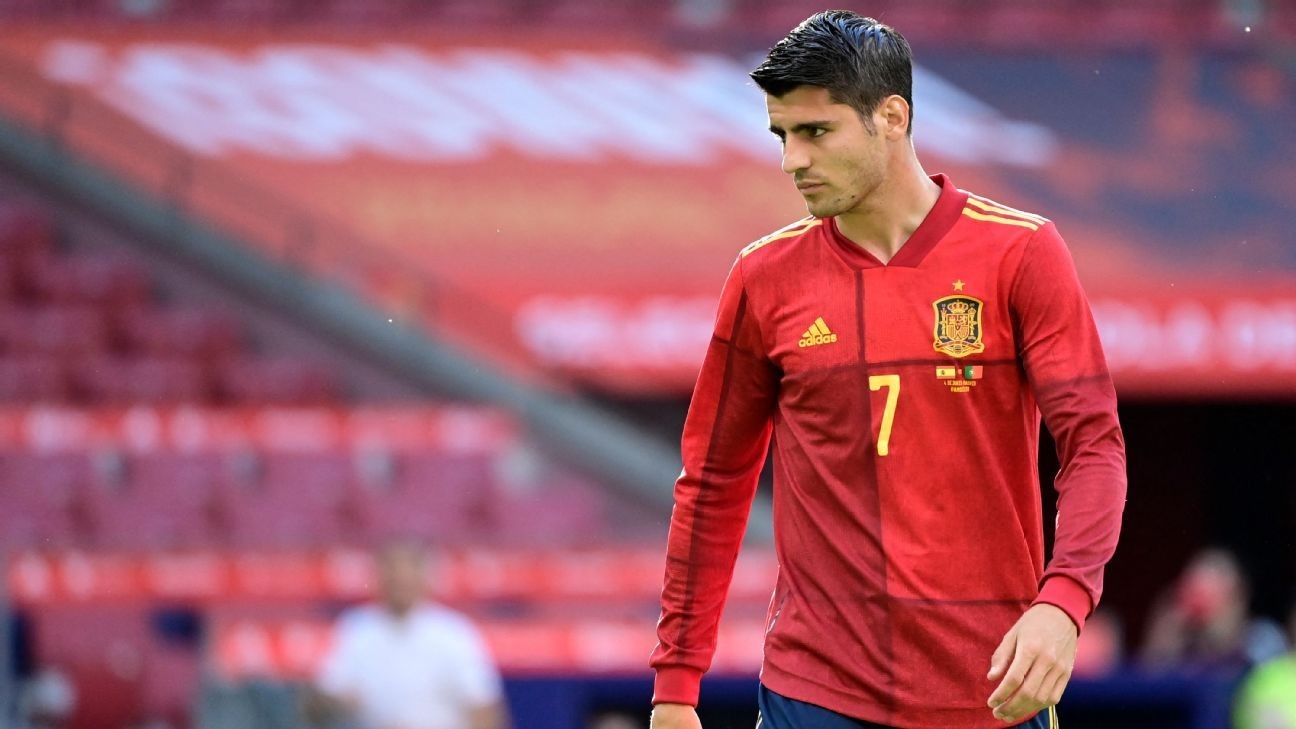 Spain fans serenade 'bad' Morata for struggles