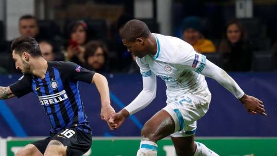 PREMIER - Everton approaching PSV captain Dumfries