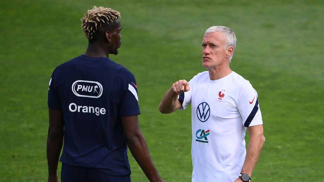 Deschamps aims dig at Mourinho over Spurs job