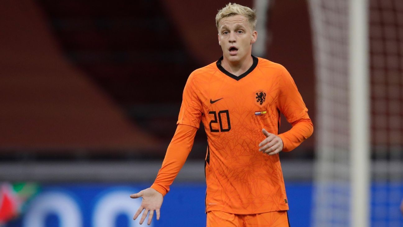 Van de Beek nightmare as he misses Euro 2020
